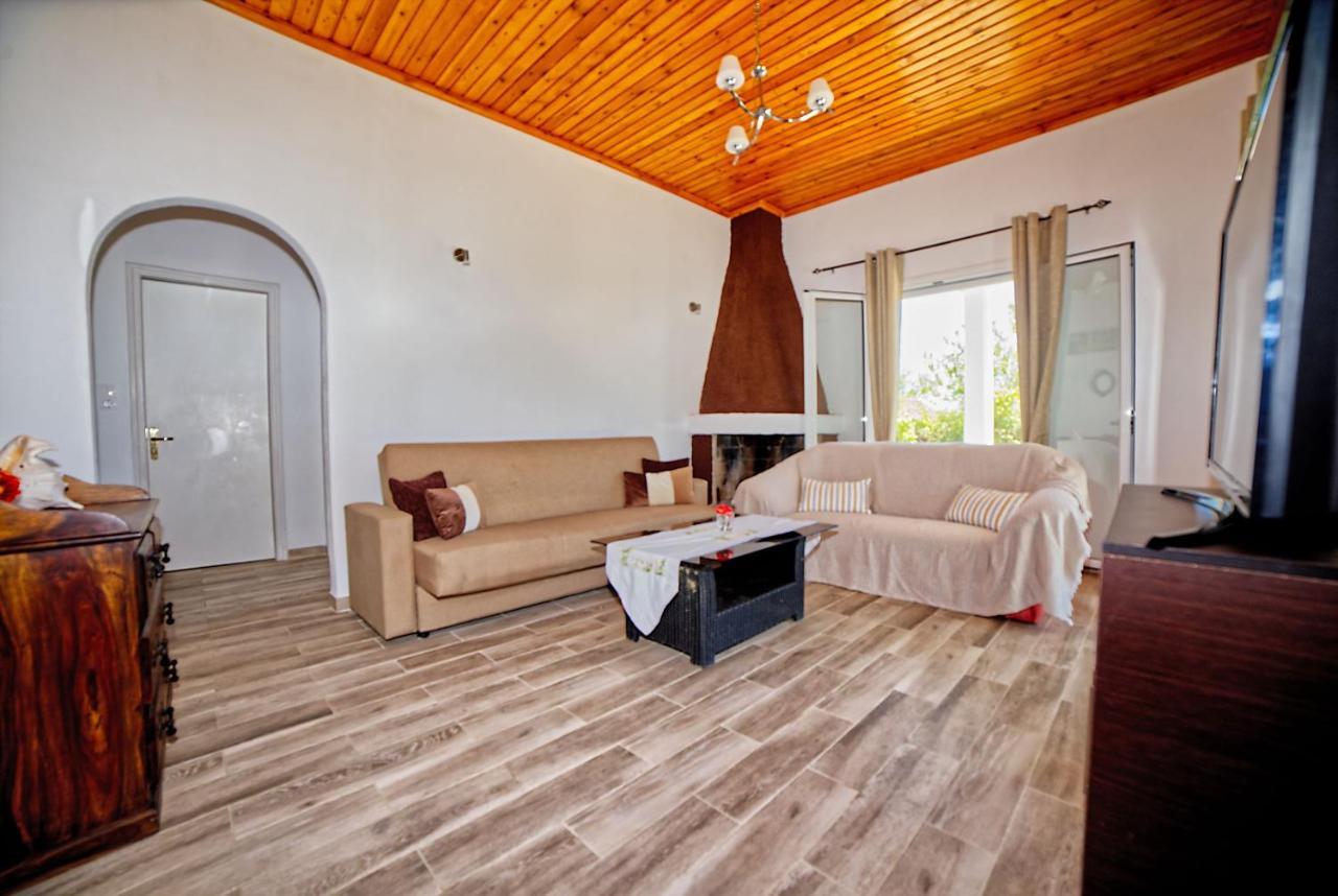Villa Riviera Agios Georgios  Buitenkant foto